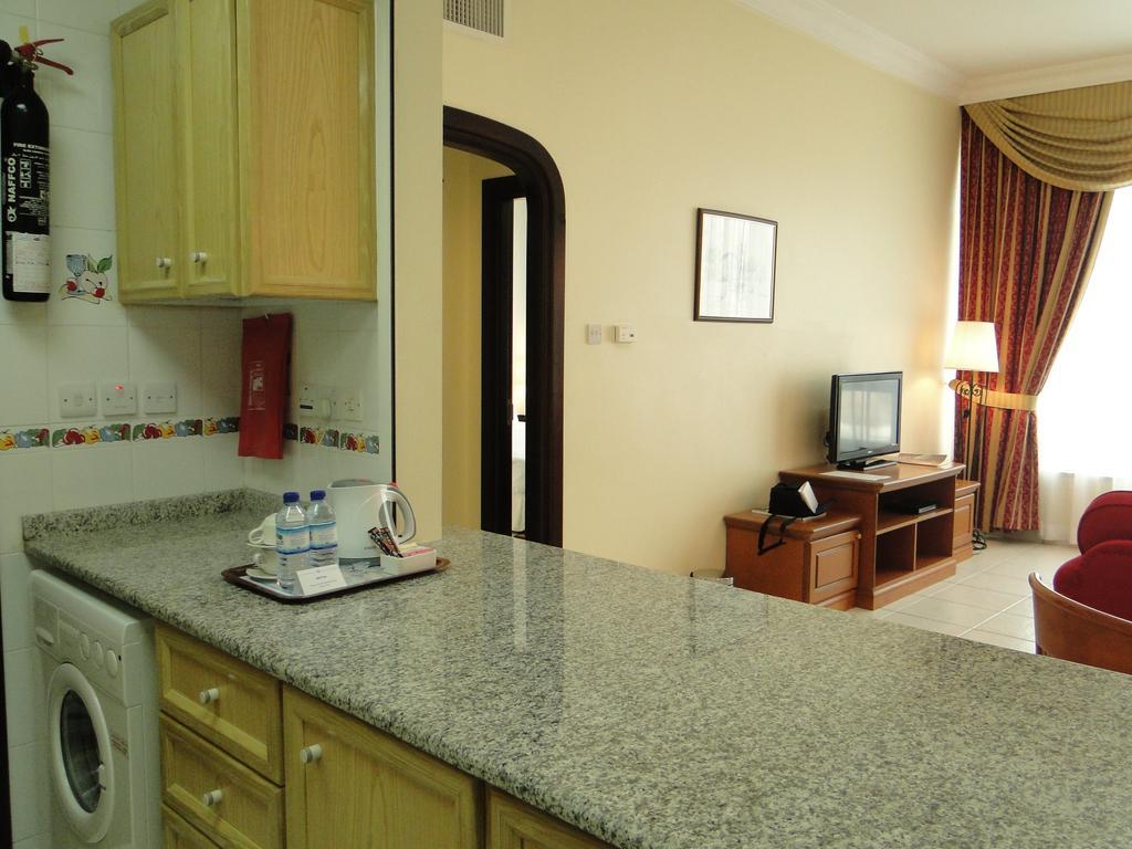 Al Diar Palm Hotel Apartments Абу-Дабі Екстер'єр фото